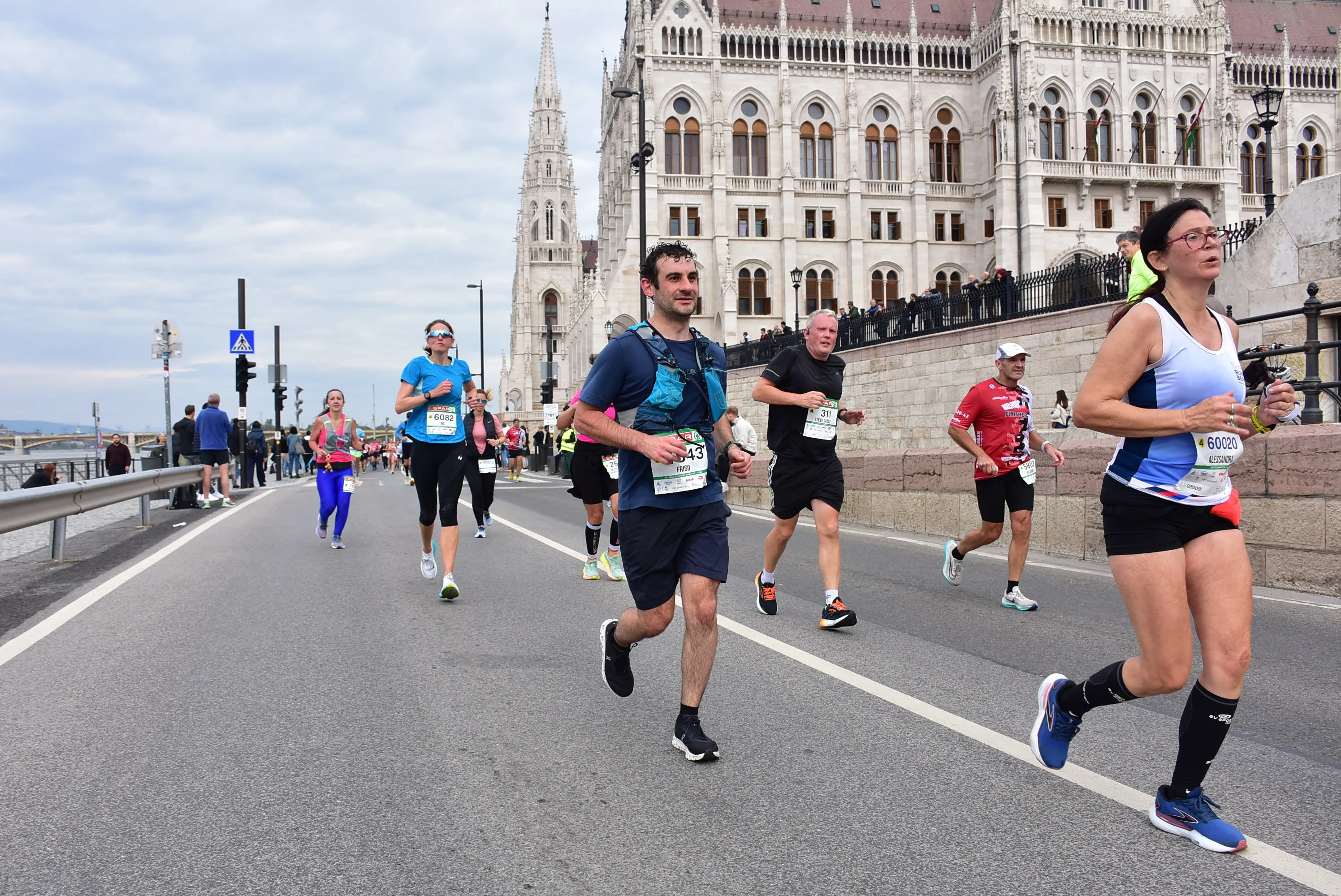 Friso Kluitenberg runs the Budapest marathon in 2024
